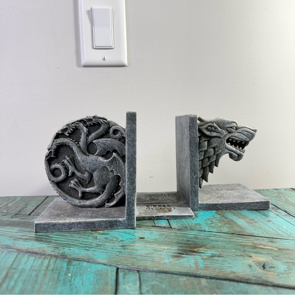 Game Of Thrones Fire And Blood Bookends HBO 2013 - Picture 3 of 16